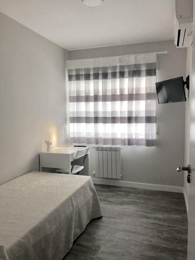 Plaza 5 Carabanchel Apartment Madrid Exterior foto